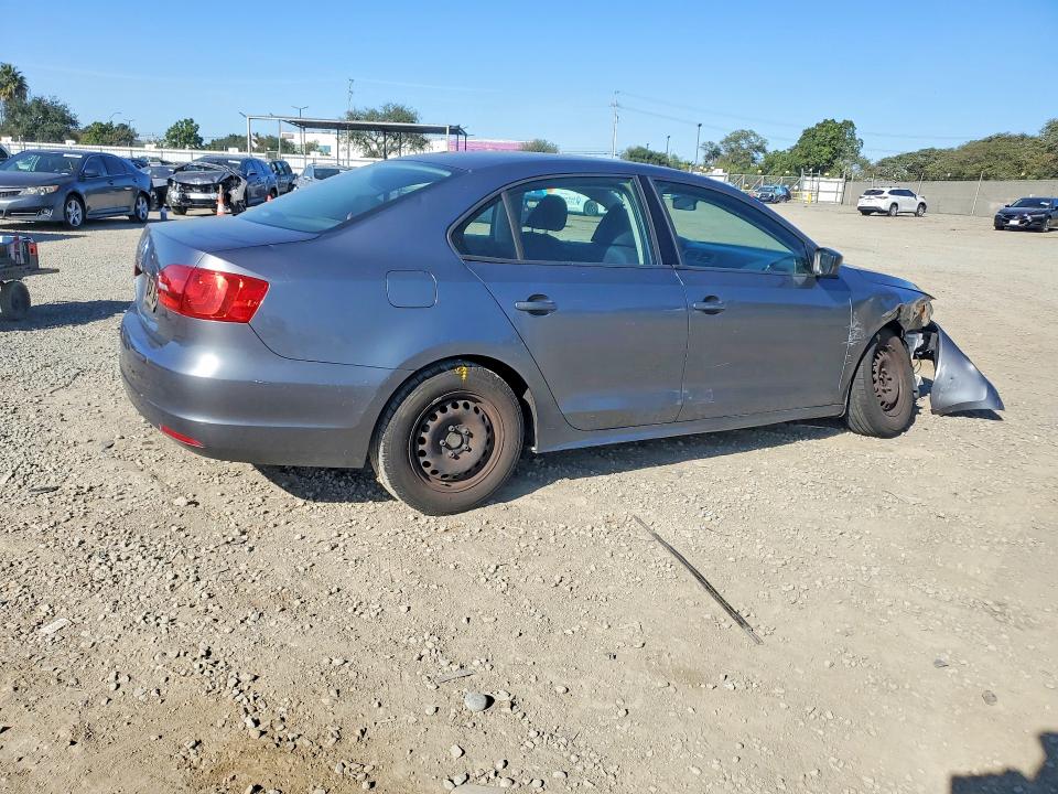 2014 Volkswagen Jetta მანქანა იყიდება აუქციონზე, vin: 3VW2K7AJ2EM444999, აუქციონის ნომერი: 75271495