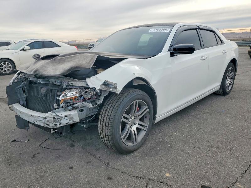 74108265 :رقم المزاد ، 2C3CCABG5GH198301 vin ، 2016 Chrysler 300 مزاد بيع