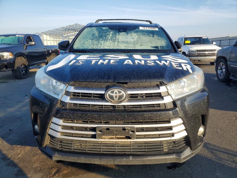 Продажа на аукционе авто 2019 Toyota Highlander, vin: 5TDKZRFH4KS359769, номер лота: 72772485