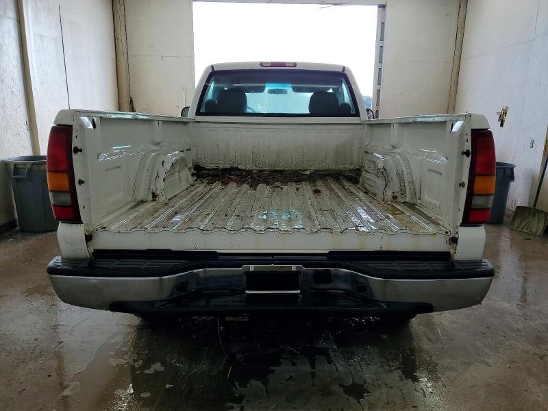 74426365 :رقم المزاد ، 1GCHC24UX2E148892 vin ، 2002 Chevrolet Silverado مزاد بيع