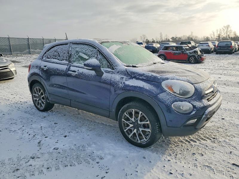 99676585 :رقم المزاد ، ZFBCFYCB8HP556179 vin ، 2017 Fiat 500x مزاد بيع