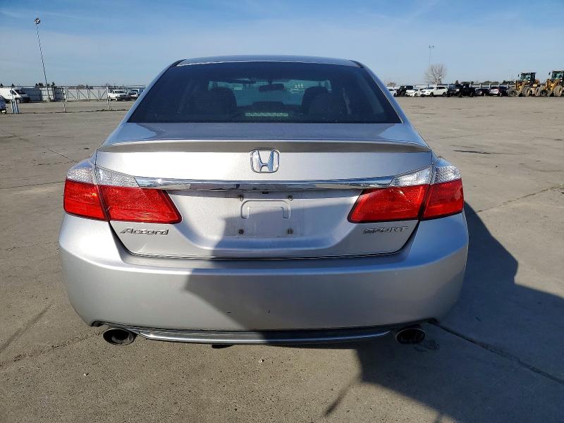 Auction sale of the 2015 Honda Accord, vin: 1HGCR2F50FA135842, lot number: 72678655