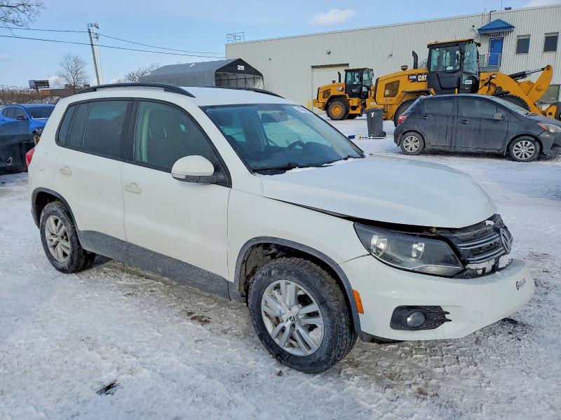 2015 Volkswagen Tiguan მანქანა იყიდება აუქციონზე, vin: WVGJV7AX6FW528539, აუქციონის ნომერი: 74384485