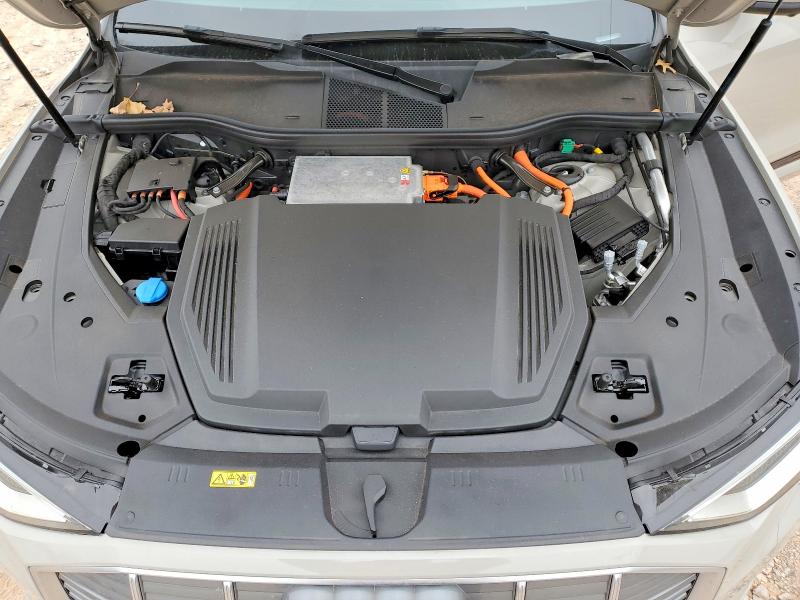 Aukcja sprzedaży 2021 Audi E-tron S P, vin: WA1LAAGE6MB016144, numer aukcji: 74417715