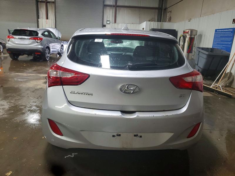 2013 Hyundai Elantra Gt მანქანა იყიდება აუქციონზე, vin: KMHD35LE9DU054257, აუქციონის ნომერი: 97860115