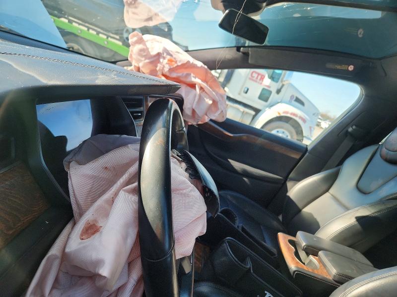 Продажа на аукционе авто 2019 Tesla Model X, vin: 5YJXCAE26KF197475, номер лота: 97766925