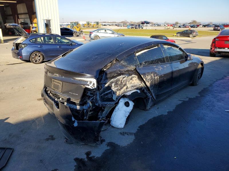 Продажа на аукционе авто 2025 Tesla Model 3, vin: 5YJ3E1EB3SF961243, номер лота: 73751435