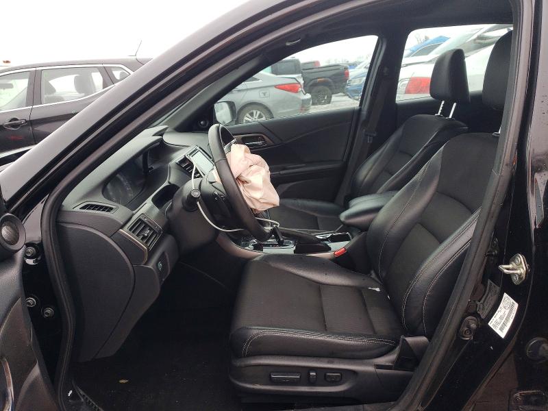 Продажа на аукционе авто 2017 Honda Accord Spo, vin: 1HGCR2F51HA807071, номер лота: 99813875