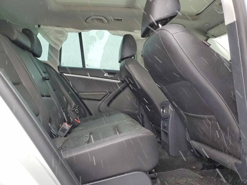 72514865 :رقم المزاد ، WVGJV7AX6GW594493 vin ، 2016 Volkswagen Tiguan مزاد بيع