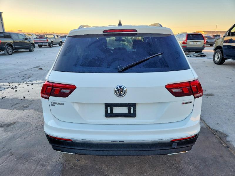73327255 :رقم المزاد ، 3VV2B7AXXLM073063 vin ، 2020 Volkswagen Tiguan مزاد بيع