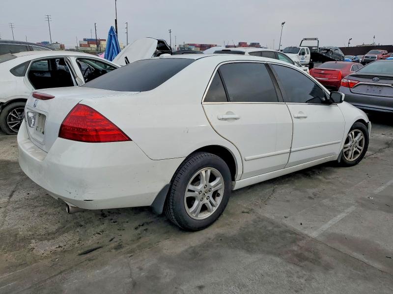 2006 Honda Accord მანქანა იყიდება აუქციონზე, vin: 1HGCM56826A123122, აუქციონის ნომერი: 74291085