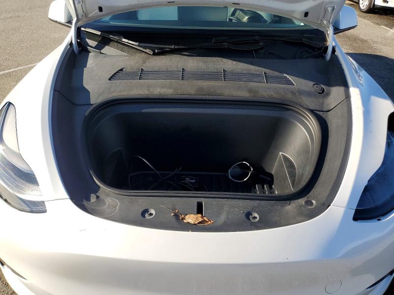 99717975 :رقم المزاد ، 7SAYGDEF3RF166579 vin ، 2024 Tesla Model Y مزاد بيع