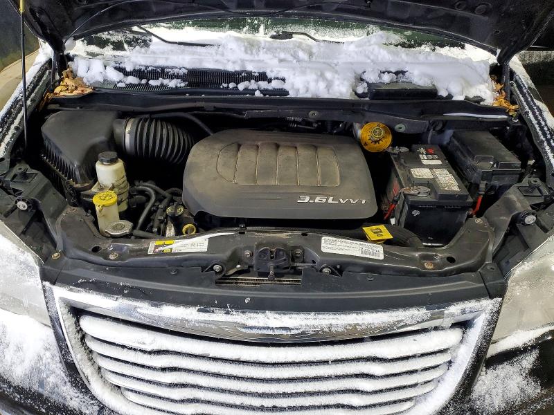 2015 Chrysler Town & Country მანქანა იყიდება აუქციონზე, vin: 2C4RC1CGXFR503899, აუქციონის ნომერი: 74554475