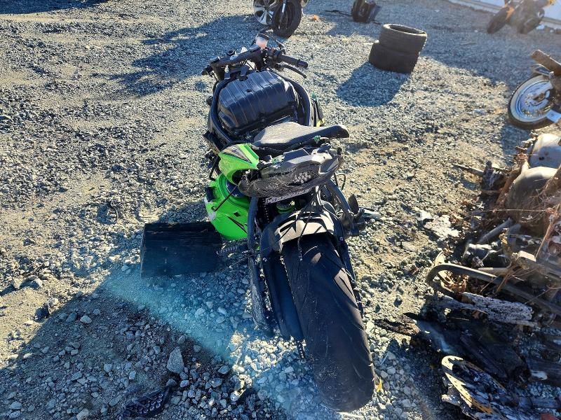 72902015 :رقم المزاد ، JKBZXJG13LA009531 vin ، 2020 Kawasaki Zx636 مزاد بيع
