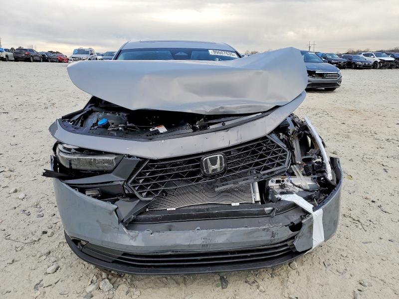 Продаж на аукціоні авто 2025 Honda Accord, vin: 1HGCY1F41SA061314, номер лоту: 99607035
