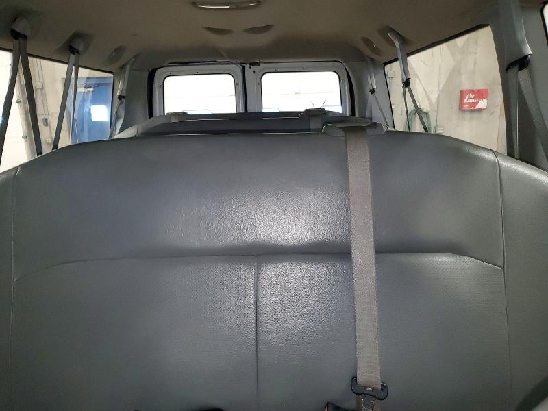 2010 Ford Econoline მანქანა იყიდება აუქციონზე, vin: 1FBNE3BL1ADA83338, აუქციონის ნომერი: 72152015