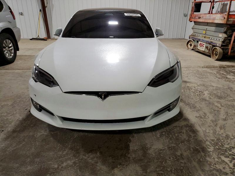 Продажа на аукционе авто 2018 Tesla Model S, vin: 5YJSA1E23JF274091, номер лота: 99006595