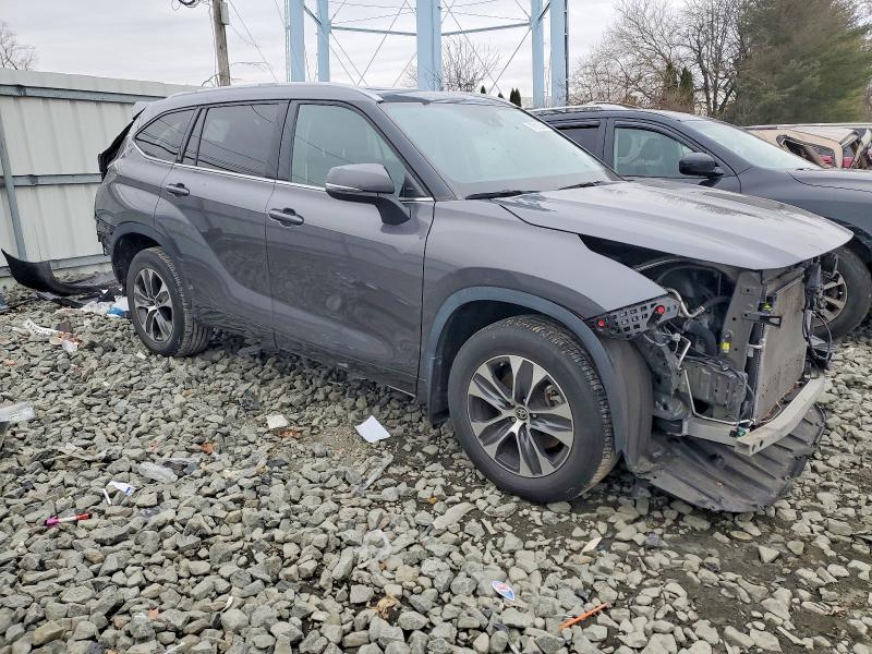 Aukcja sprzedaży 2022 Toyota Highlander, vin: 5TDHZRBH5NS577241, numer aukcji: 97615805