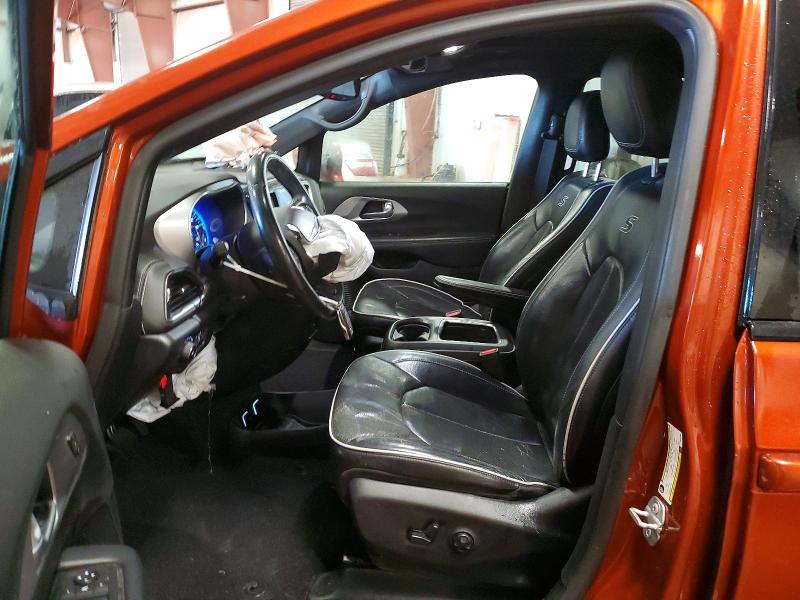 99165695 :رقم المزاد ، 2C4RC1GG2JR247826 vin ، 2018 Chrysler Pacifica مزاد بيع