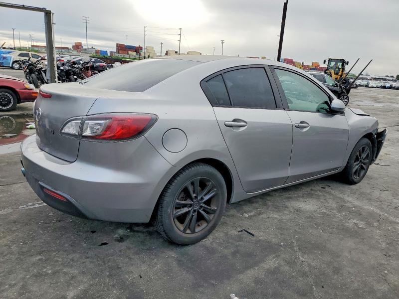 2011 Mazda 3 მანქანა იყიდება აუქციონზე, vin: JM1BL1UF7B1470902, აუქციონის ნომერი: 99090415