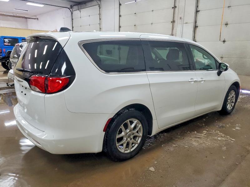 2022 Chrysler Voyager მანქანა იყიდება აუქციონზე, vin: 2C4RC1CG3NR103424, აუქციონის ნომერი: 74947645