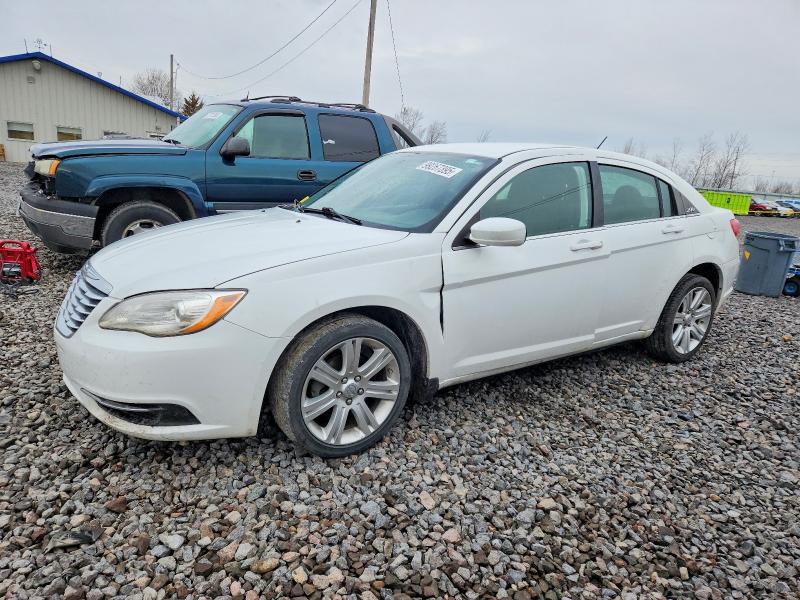 2013 Chrysler 200 მანქანა იყიდება აუქციონზე, vin: 1C3CCBBB8DN652926, აუქციონის ნომერი: 99267395