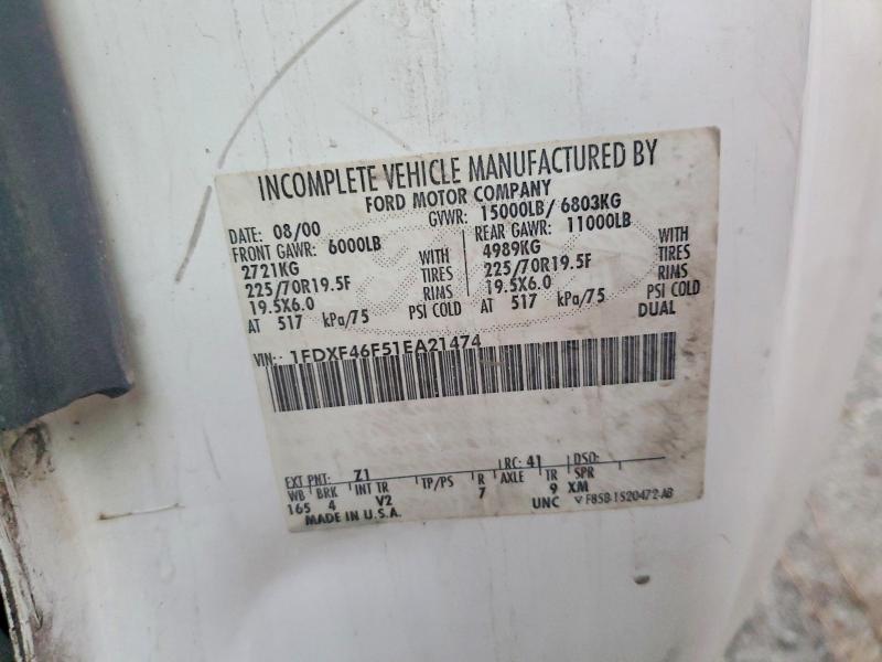 98049005 :رقم المزاد ، 1FDXF46F51EA21474 vin ، 2001 Ford F450 مزاد بيع