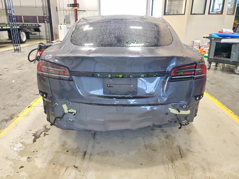 74024565 :رقم المزاد ، 5YJSA1E52PF523158 vin ، 2023 Tesla Model S مزاد بيع
