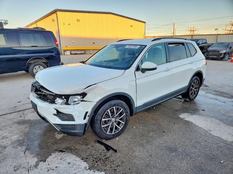 73327255 :رقم المزاد ، 3VV2B7AXXLM073063 vin ، 2020 Volkswagen Tiguan مزاد بيع