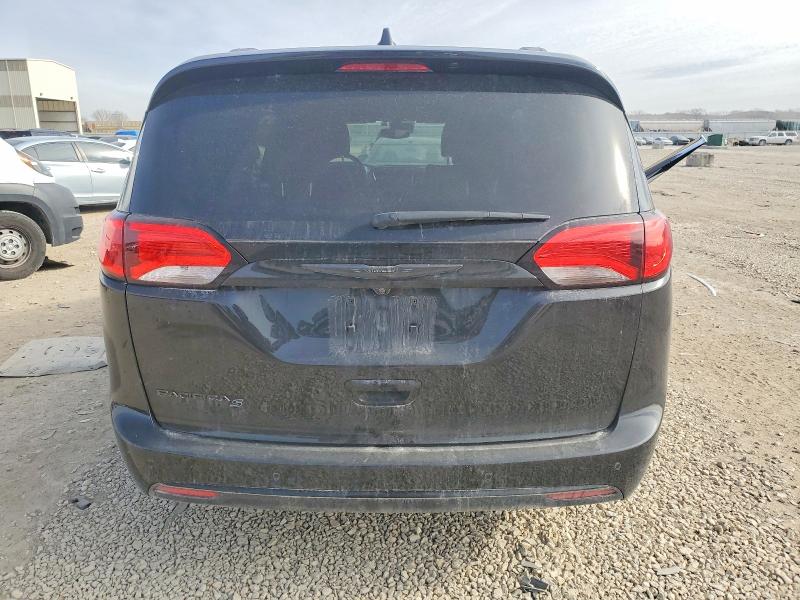 Продажа на аукционе авто 2020 Chrysler Pacifica T, vin: 2C4RC1BG3LR111697, номер лота: 73622885