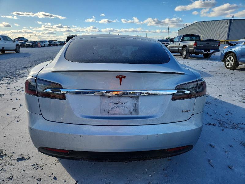 2018 Tesla Model S მანქანა იყიდება აუქციონზე, vin: 5YJSA1E20JF269995, აუქციონის ნომერი: 73033685