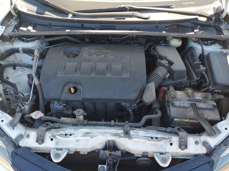 75687325 :رقم المزاد ، 5YFBURHE0JP770210 vin ، 2018 Toyota Corolla مزاد بيع