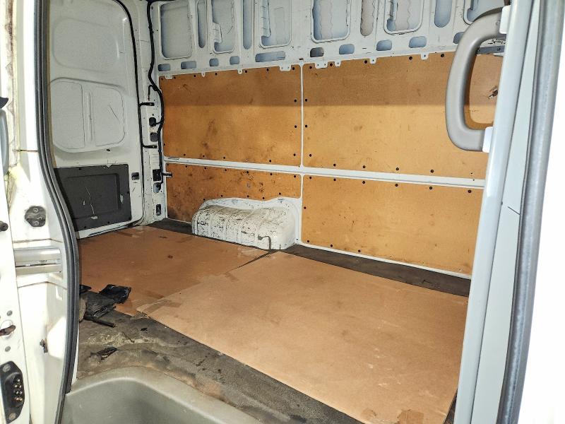 72394705 :رقم المزاد ، 1N6AF0LY6DN102431 vin ، 2013 Nissan Nv 2500 مزاد بيع