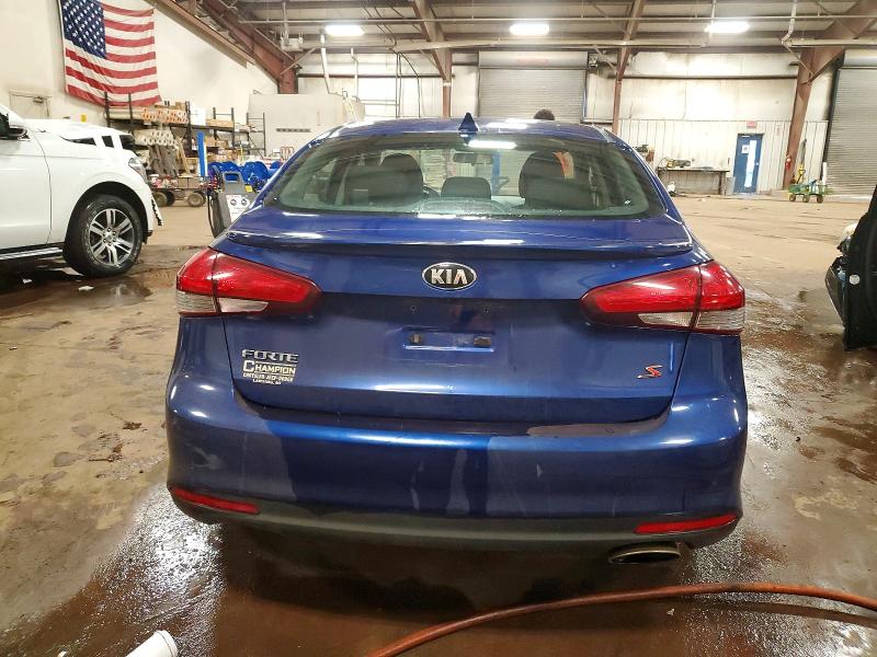 2018 Kia Forte მანქანა იყიდება აუქციონზე, vin: 3KPFL4A71JE174267, აუქციონის ნომერი: 98776845
