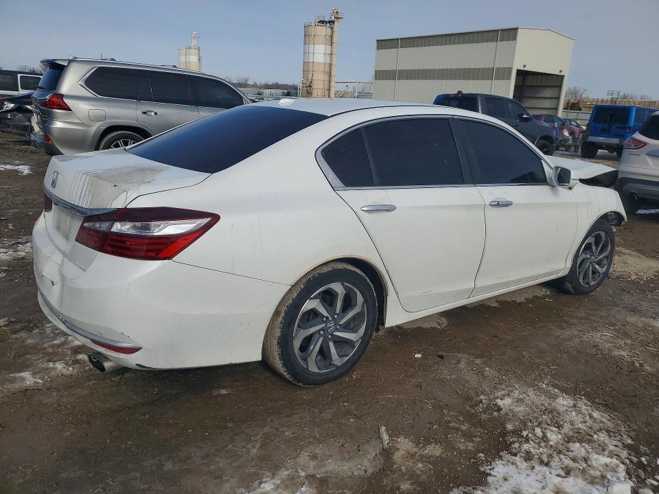 Продаж на аукціоні авто 2017 Honda Accord, vin: 1HGCR2F88HA015798, номер лоту: 75040195
