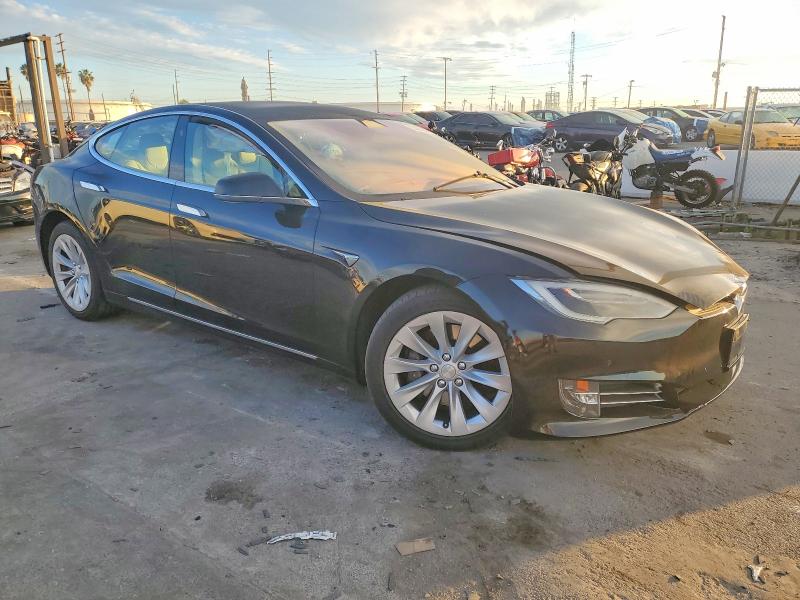 Aukcja sprzedaży 2018 Tesla Model S, vin: 5YJSA1E28JF235982, numer aukcji: 73629285