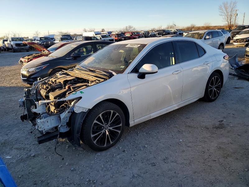 72888975 :رقم المزاد ، JTNB11HKXJ3025047 vin ، 2018 Toyota Camry مزاد بيع