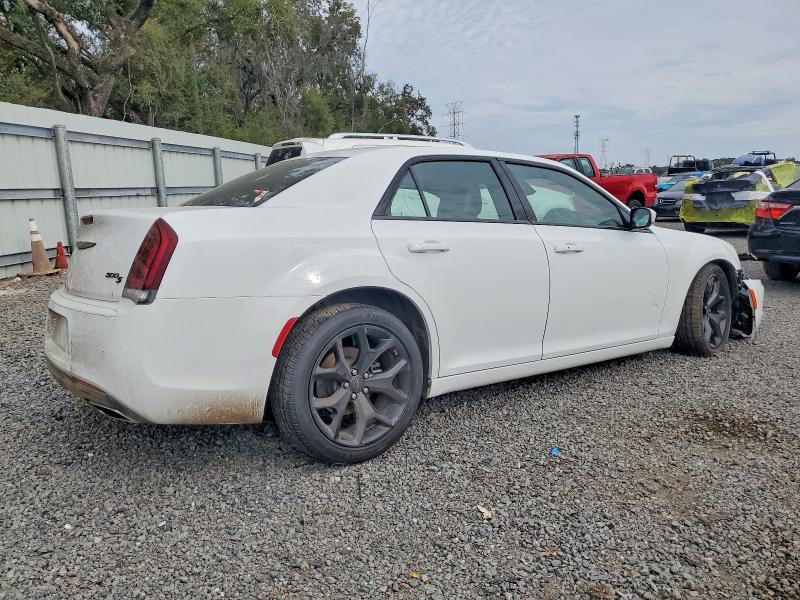 Продажа на аукционе авто 2022 Chrysler 300, vin: 2C3CCABG7NH187037, номер лота: 72205005