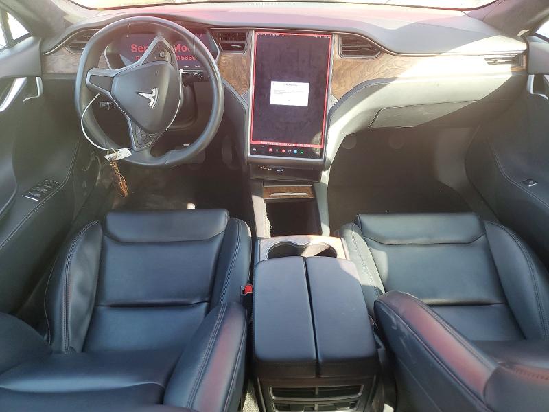 75182805 :رقم المزاد ، 5YJSA1E28LF415689 vin ، 2020 Tesla Model S مزاد بيع