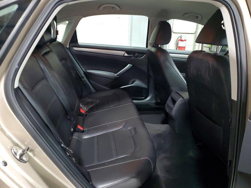 Продаж на аукціоні авто 2015 Volkswagen Passat, vin: 1VWAT7A3XFC013811, номер лоту: 74688555