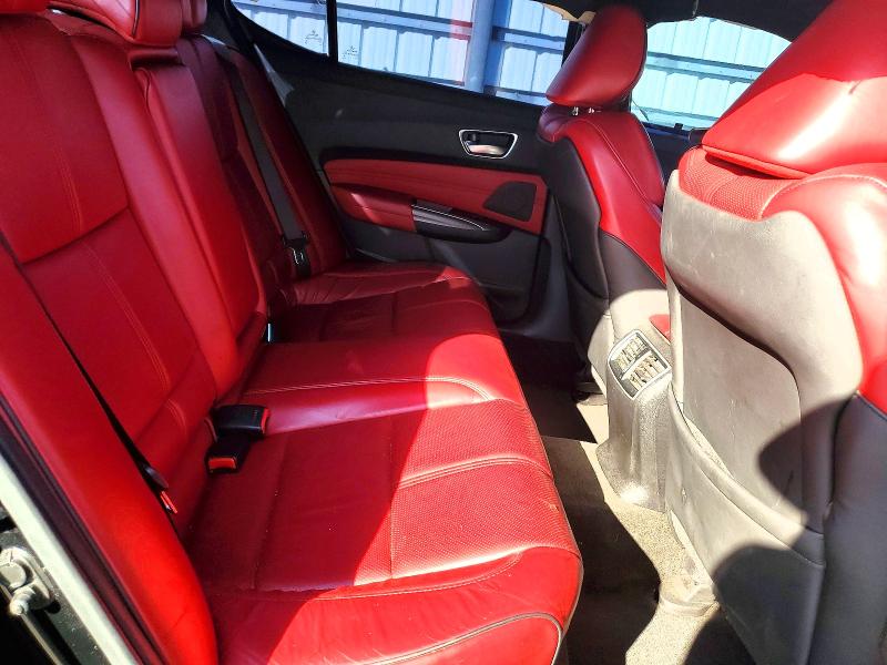 2018 Acura Tlx მანქანა იყიდება აუქციონზე, vin: 19UUB3F63JA006610, აუქციონის ნომერი: 98936785