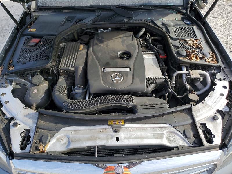 2015 Mercedes-benz C მანქანა იყიდება აუქციონზე, vin: 55SWF4KB7FU014615, აუქციონის ნომერი: 72569735