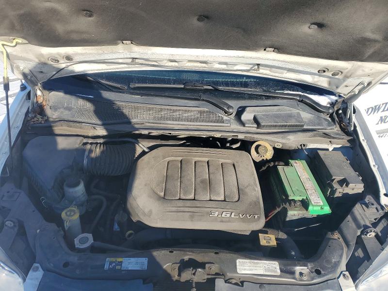 2015 Chrysler Town & Country მანქანა იყიდება აუქციონზე, vin: 2C4RC1BG7FR626352, აუქციონის ნომერი: 74034605
