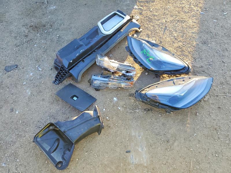 2024 Tesla Model Y მანქანა იყიდება აუქციონზე, vin: 7SAYGDEE4RF116491, აუქციონის ნომერი: 98398245
