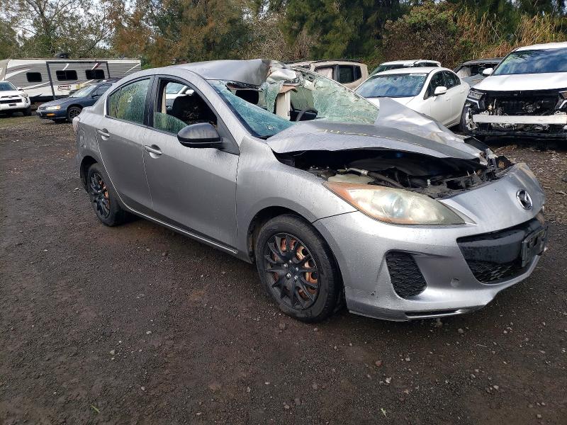 74024655 :رقم المزاد ، JM1BL1U70D1760359 vin ، 2013 Mazda 3 مزاد بيع