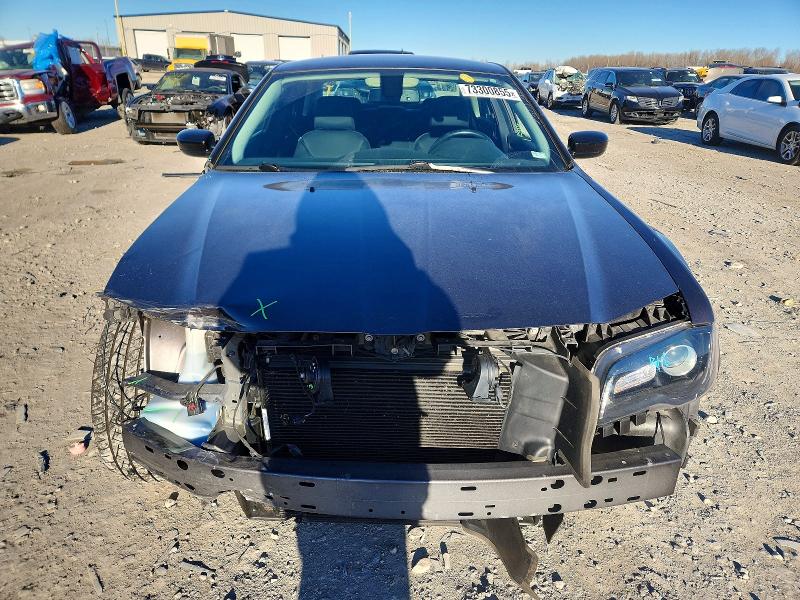 73300855 :رقم المزاد ، 2C3CCAAG6JH317014 vin ، 2018 Chrysler 300 مزاد بيع