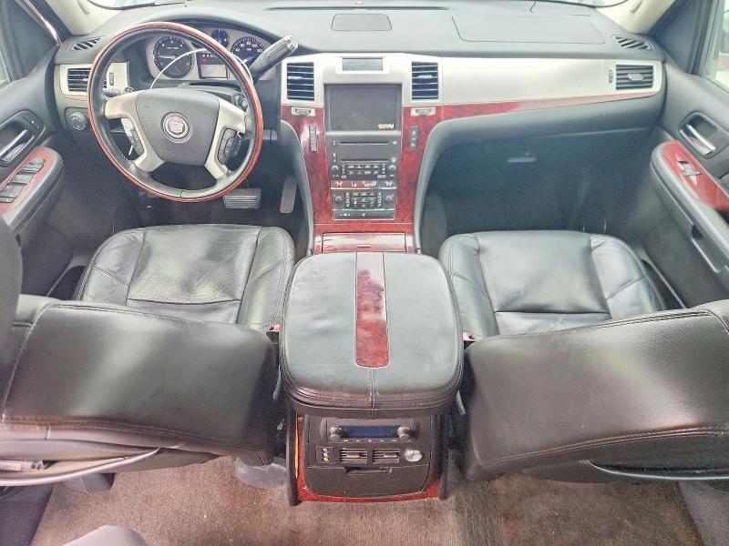 2008 Cadillac Escalade E მანქანა იყიდება აუქციონზე, vin: 3GYFK62868G307460, აუქციონის ნომერი: 99359675