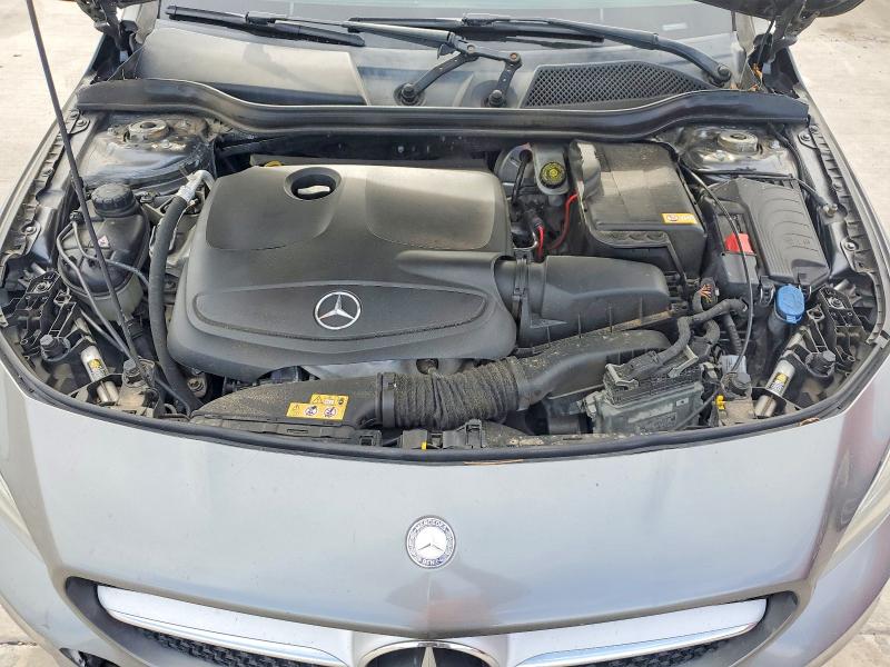 99929095 :رقم المزاد ، WDDSJ4EB4EN041027 vin ، 2014 Mercedes-benz Cla مزاد بيع