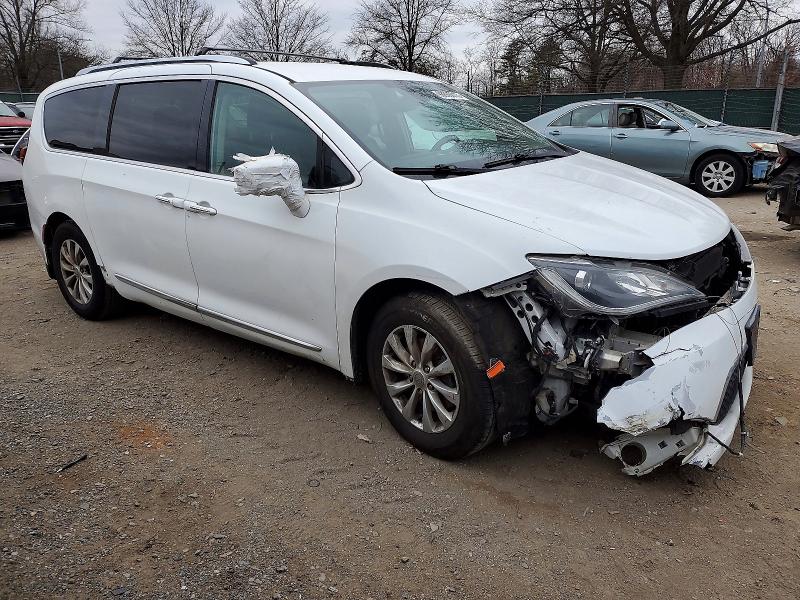 2019 Chrysler Pacifica მანქანა იყიდება აუქციონზე, vin: 2C4RC1BG8KR539943, აუქციონის ნომერი: 98865015