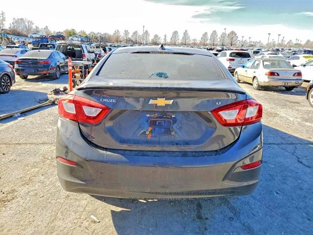 2017 Chevrolet Cruze მანქანა იყიდება აუქციონზე, vin: 1G1BE5SM5H7175430, აუქციონის ნომერი: 99839855